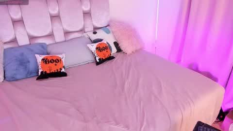 Snapshot of keisy_2 chatting on October 10, 3:49 am Keisy online show from October 10, 3:49 am