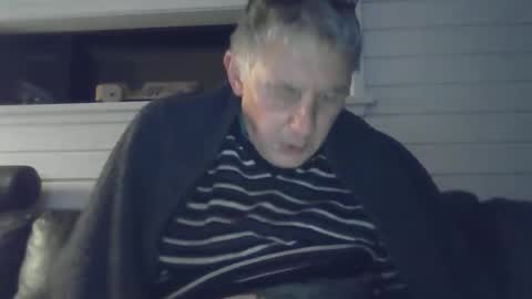 Snapshot of kelddickjerking140295 chatting on November 9, 11:25 pm kelddickjerking140295 online show from November 9, 11:25 pm