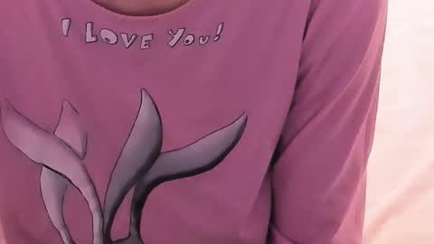 Snapshot of kellefox chatting on October 28, 8:40 am Linda online show from October 28, 8:40 am