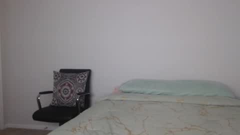 Kellie online show from January 18, 8:31 am