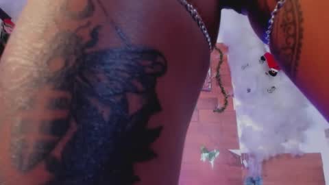 Snapshot of kelly__thomson chatting on December 27, 8:39 pm kelly__thomson online show from December 27, 8:39 pm