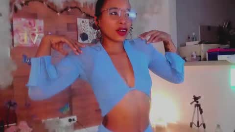 Snapshot of kelly__thomson chatting on January 21, 9:46 pm kelly__thomson online show from January 21, 9:46 pm