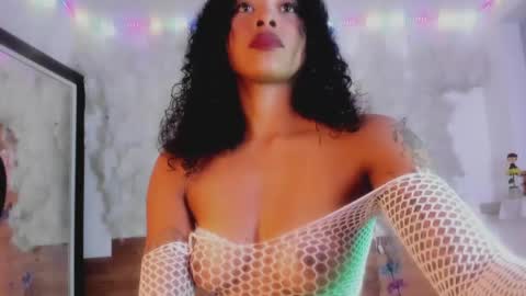 Snapshot of kelly__thomson chatting on February 11, 9:46 pm kelly__thomson online show from February 11, 9:46 pm