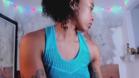 Snapshot of kelly__thomson chatting on February 19, 12:33 pm kelly__thomson online show from February 19, 12:33 pm