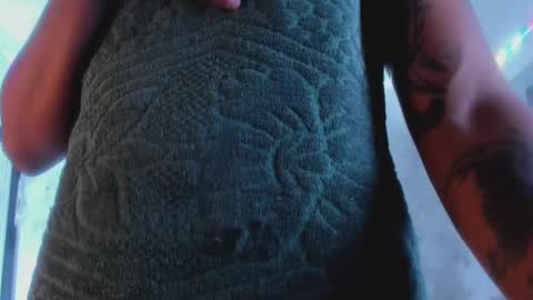 Snapshot of kelly__thomson chatting on March 10, 12:40 am kelly__thomson online show from March 10, 12:40 am