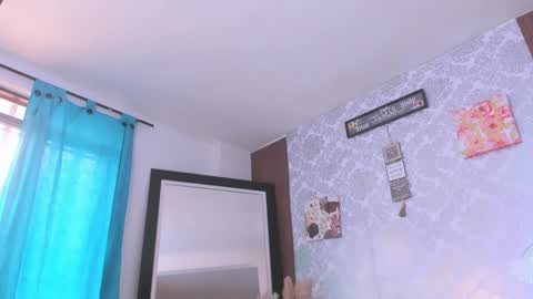 Snapshot of kelly__thomson chatting on September 12, 7:36 pm kelly__thomson online show from September 12, 7:36 pm