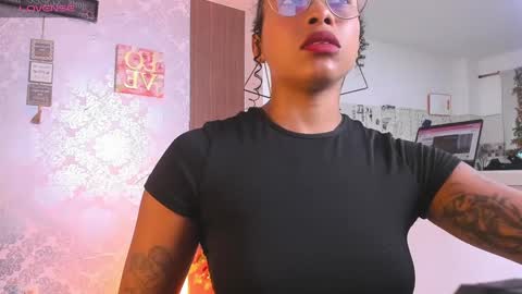 Snapshot of kelly__thomson chatting on September 19, 11:16 pm kelly__thomson online show from September 19, 11:16 pm