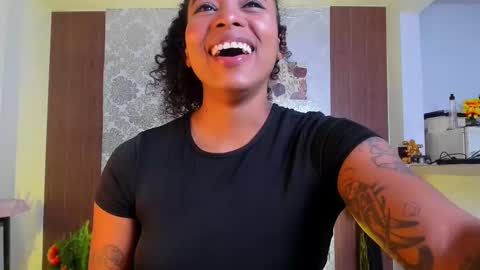 Snapshot of kelly__thomson chatting on November 6, 10:54 pm kelly__thomson online show from November 6, 10:54 pm