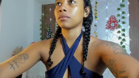 Snapshot of kelly__thomson chatting on December 4, 1:31 pm kelly__thomson online show from December 4, 1:31 pm