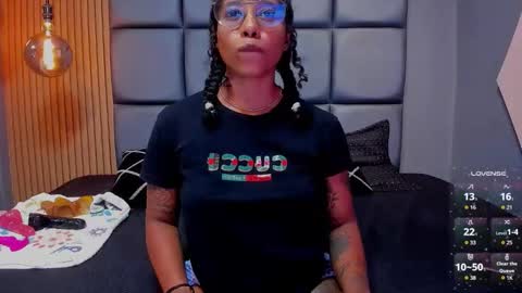 kelly__thomson online show from January 10, 12:12 am