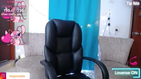 Snapshot of kelly_richardson1 chatting on October 7, 9:01 pm elena online show from October 7, 9:01 pm