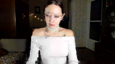 Snapshot of kellydark0111 chatting on December 2, 7:27 pm Mistress online show from December 2, 7:27 pm