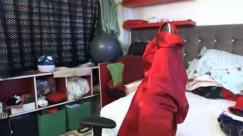 kelly online show from September 23, 1:47 pm