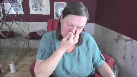 Snapshot of kellysuper chatting on September 19, 5:20 am Kelly online show from September 19, 5:20 am