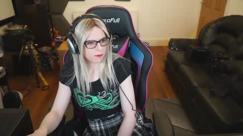 Snapshot of kelseycobalt chatting on January 7, 9:57 pm kelseycobalt online show from January 7, 9:57 pm