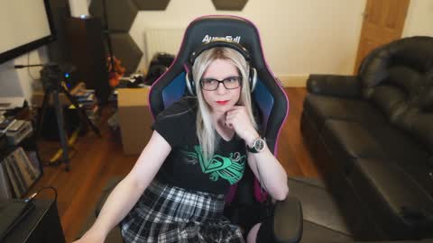 Snapshot of kelseycobalt chatting on February 5, 10:22 pm kelseycobalt online show from February 5, 10:22 pm