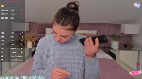 kelsi_di online show from February 12, 1:37 pm