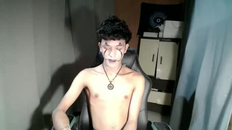 Snapshot of ken_bigcockxx chatting on October 29, 5:58 pm Ken online show from October 29, 5:58 pm