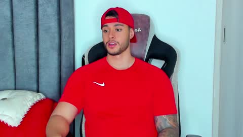 Snapshot of ken_mailik chatting on February 6, 4:53 am ken_mailik online show from February 6, 4:53 am