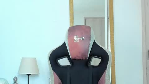 ken_mailik online show from April 16, 10:38 am