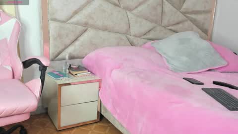 Snapshot of kendal_hot1 chatting on October 2, 10:55 am Aleja3 online show from October 2, 10:55 am