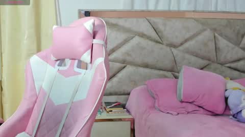 Snapshot of kendal_hot1 chatting on October 17, 2:52 pm Aleja3 online show from October 17, 2:52 pm