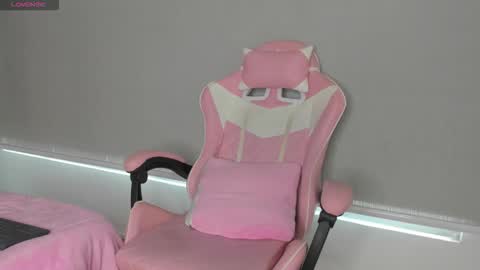 Snapshot of kendal_hot1 chatting on November 6, 11:44 am Aleja3 online show from November 6, 11:44 am