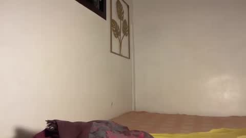 Snapshot of kendall_sue chatting on September 15, 2:50 pm kendall_sue online show from September 15, 2:50 pm