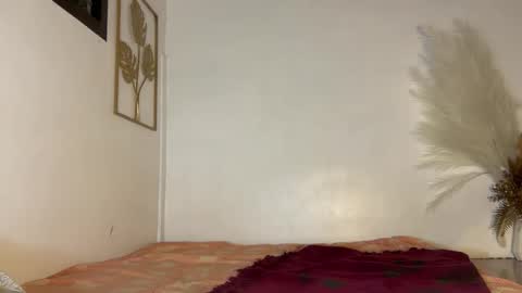 Snapshot of kendall_sue chatting on October 8, 4:37 pm kendall_sue online show from October 8, 4:37 pm