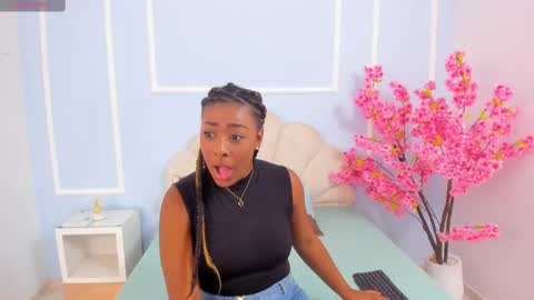 kendallbleer online show from February 5, 11:23 am