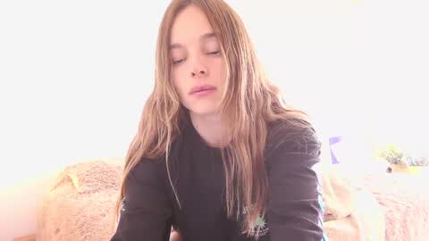 Snapshot of kendalltyler chatting on March 10, 2:05 pm kendall online show from March 10, 2:05 pm