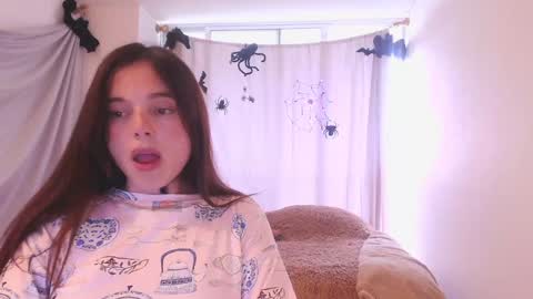 Snapshot of kendalltyler chatting on October 11, 7:56 pm kendall online show from October 11, 7:56 pm