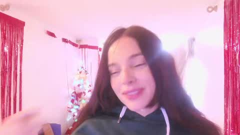 Snapshot of kendalltyler chatting on December 3, 8:40 pm kendall online show from December 3, 8:40 pm