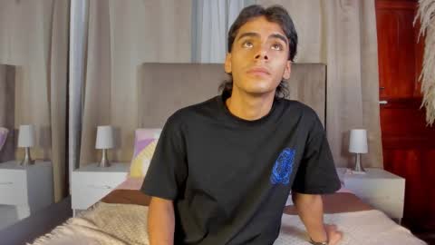 kendra and liam online show from October 14, 11:44 am