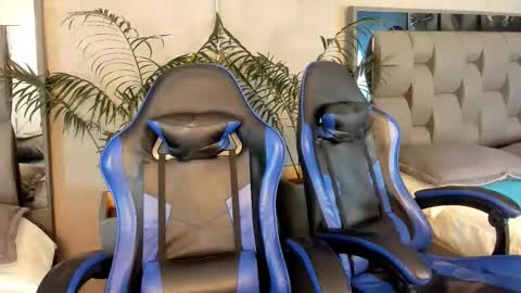 kendra and liam online show from November 29, 11:13 am