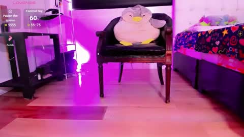 Kendra Bailey online show from April 18, 7:18 pm