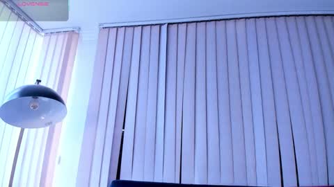 Snapshot of kendra_crow chatting on December 1, 2:22 pm Kendra crow online show from December 1, 2:22 pm