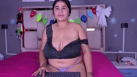 kendra_lovv online show from November 29, 7:39 pm