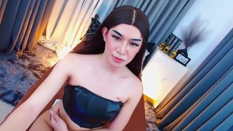 Kendra online show from February 12, 8:38 am