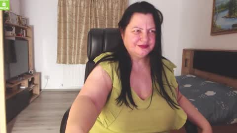 Snapshot of kendrasecrets chatting on December 13, 7:53 pm Kendra online show from December 13, 7:53 pm