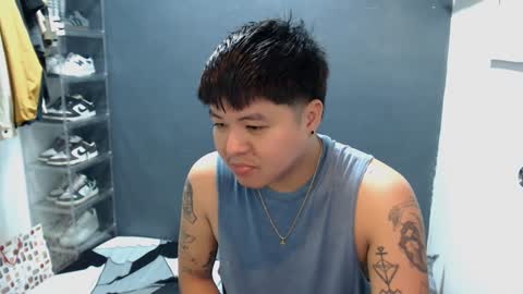 Snapshot of kenhotline911 chatting on December 27, 6:35 am ken online show from December 27, 6:35 am