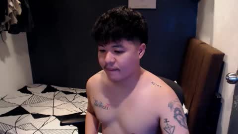 Snapshot of kenhotline911 chatting on October 24, 4:58 pm ken online show from October 24, 4:58 pm