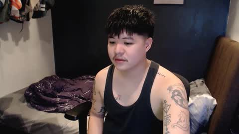 Snapshot of kenhotline911 chatting on November 18, 3:27 pm ken online show from November 18, 3:27 pm