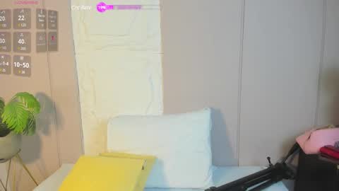 Snapshot of kenia28_ chatting on December 7, 12:45 pm Kenia online show from December 7, 12:45 pm