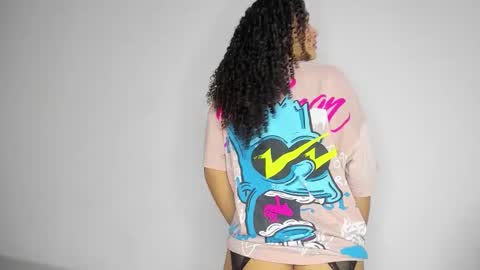 Kenia online show from November 18, 10:25 pm