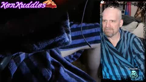 Snapshot of kenkuddles chatting on November 19, 1:38 am Ken Kuddles online show from November 19, 1:38 am