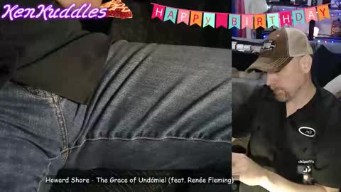 Snapshot of kenkuddles chatting on December 2, 12:38 am Ken Kuddles online show from December 2, 12:38 am