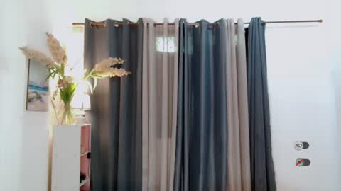 kennaxx69 online show from November 17, 1:00 am