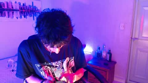 kenny online show from February 3, 9:39 pm