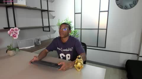 Kenny Thompson online show from February 20, 8:31 pm